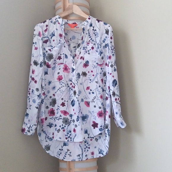 Joe Fresh Tops - P19" L28" Joe Fresh Multicolor Floral High-low Round Hem Women's Blouse